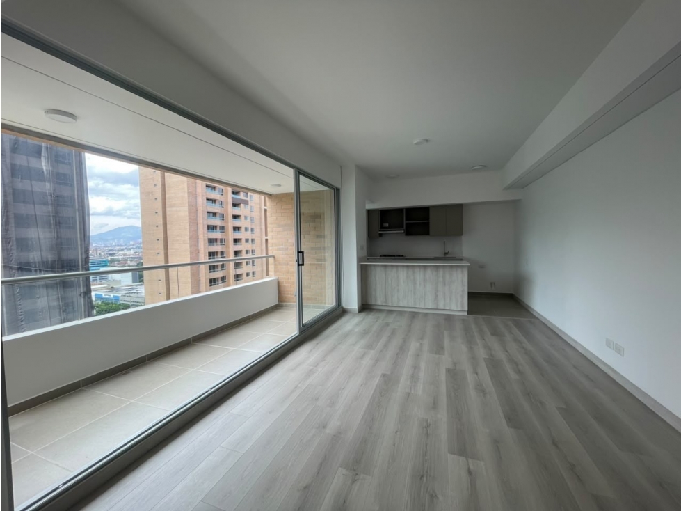 Apartamento en arriendo en Ciudad Del Río, Medellín · foto 4 de 21