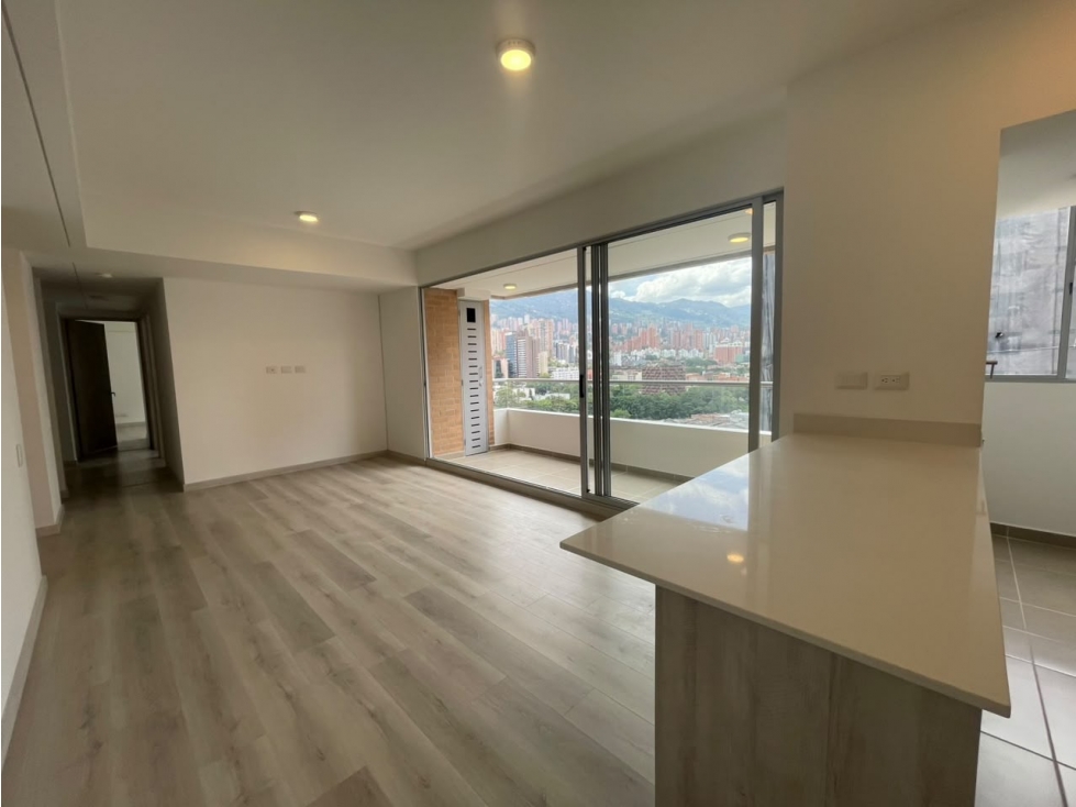 Apartamento en arriendo en Ciudad Del Río, Medellín · foto 5 de 21