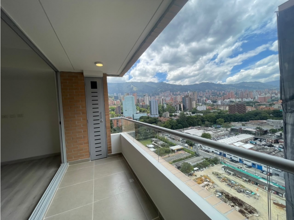 Apartamento en arriendo en Ciudad Del Río, Medellín · foto 14 de 21