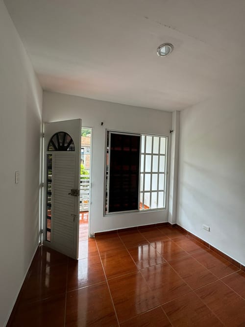 Casa de 10 alcobas en venta en El Jordan, Cali, 180 m² · foto 9 de 14