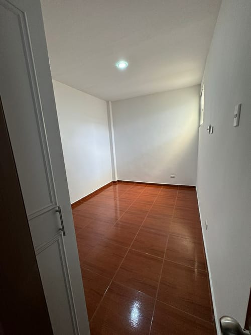 Casa de 10 alcobas en venta en El Jordan, Cali, 180 m² · foto 10 de 14