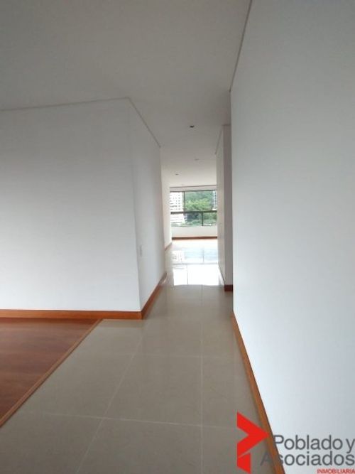 Apartamento de 3 alcobas en arriendo en Los Balsos, Medellín, 200 m² · foto 8 de 24