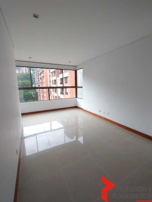Apartamento de 3 alcobas en arriendo en Los Balsos, Medellín, 200 m² · foto 9 de 24
