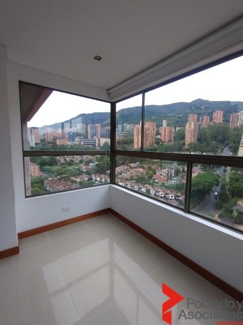 Apartamento de 3 alcobas en arriendo en Los Balsos, Medellín, 200 m² · foto 10 de 24