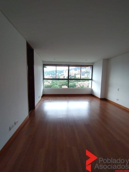 Apartamento de 3 alcobas en arriendo en Los Balsos, Medellín, 200 m² · foto 12 de 24