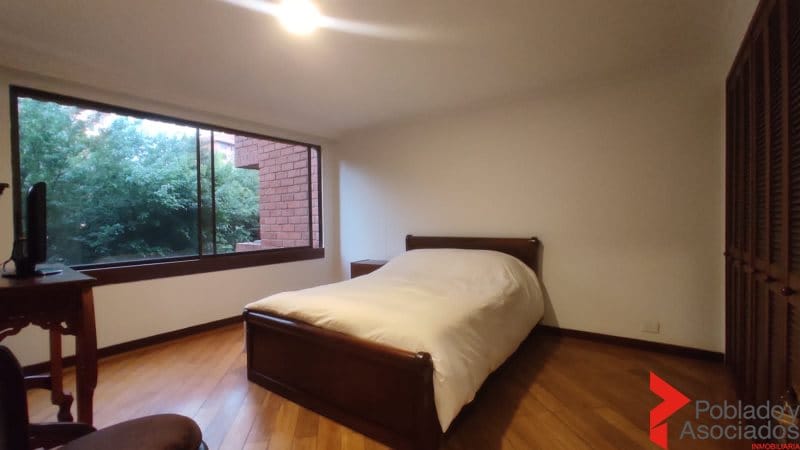 Apartamento de 3 alcobas en arriendo en Los Balsos, Medellín, 241 m² · foto 15 de 24