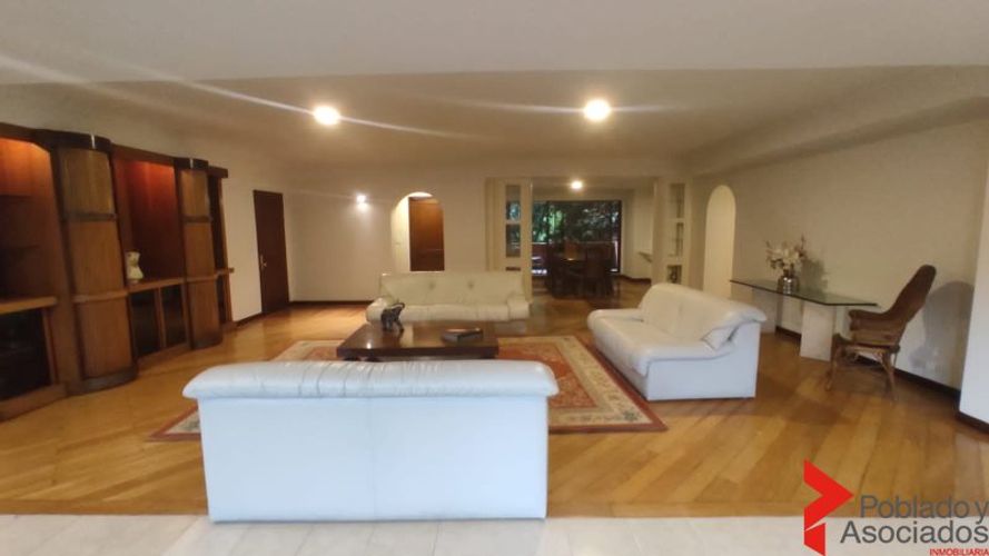 Apartamento de 3 alcobas en arriendo en Los Balsos, Medellín, 241 m² · foto 20 de 24
