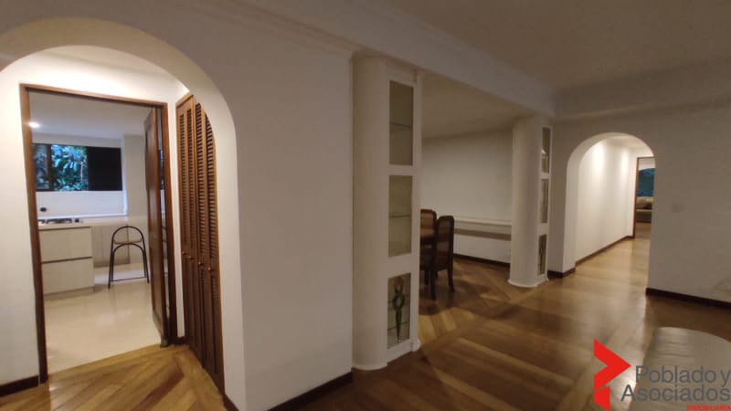 Apartamento en venta en Los Balsos, Medellín · foto 6 de 24