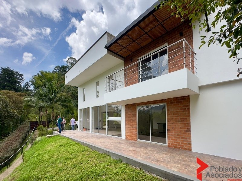 Casa en Arriendo en El salado, Envigado en Envigado, de Arrendamientos Poblado y Asociados S.A.S