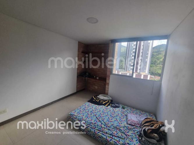 Apartamento de 3 alcobas en arriendo en La Doctora, Sabaneta, 70 m² · foto 2 de 9