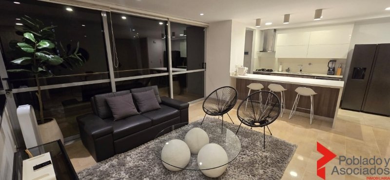 Apartamento en arriendo en El Poblado, Medellín · foto 2 de 24