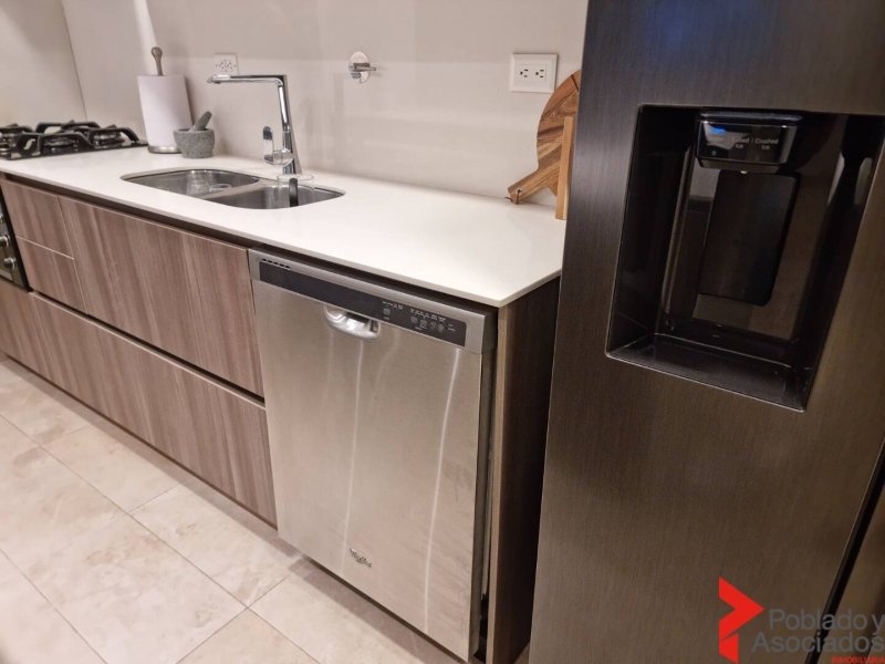 Apartamento en arriendo en El Poblado, Medellín · foto 5 de 24