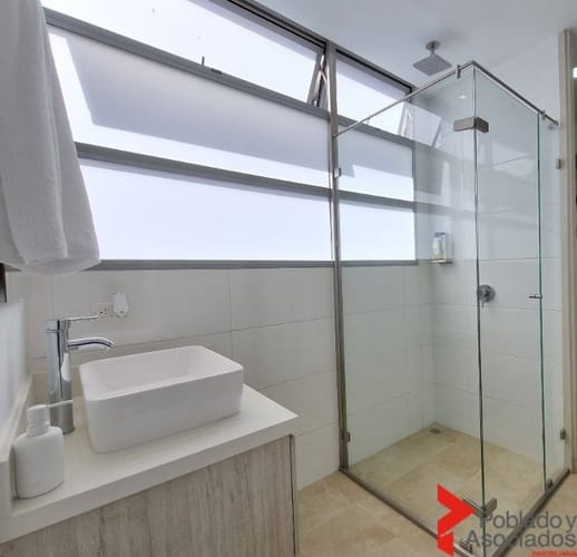 Apartamento de 3 alcobas en venta en El Poblado, Medellín, 155 m² · foto 17 de 24