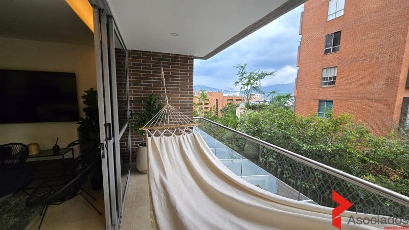 Apartamento de 3 alcobas en venta en El Poblado, Medellín, 155 m² · foto 19 de 24