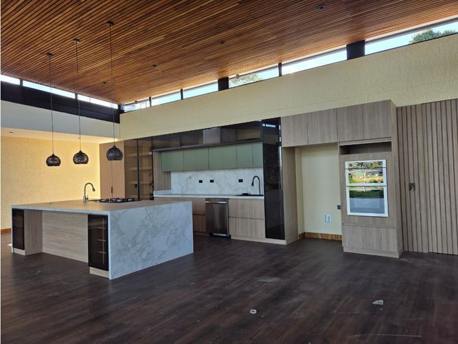 Casa de 4 alcobas en venta en Pantanillo, Rionegro, 405 m² · foto 11 de 24