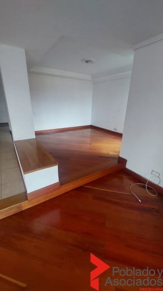 Apartamento de 3 alcobas en arriendo en Los Balsos, Medellín, 200 m² · foto 2 de 24