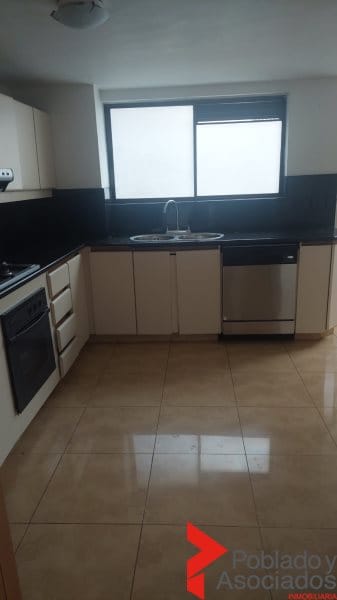 Apartamento de 3 alcobas en arriendo en Los Balsos, Medellín, 200 m² · foto 5 de 24