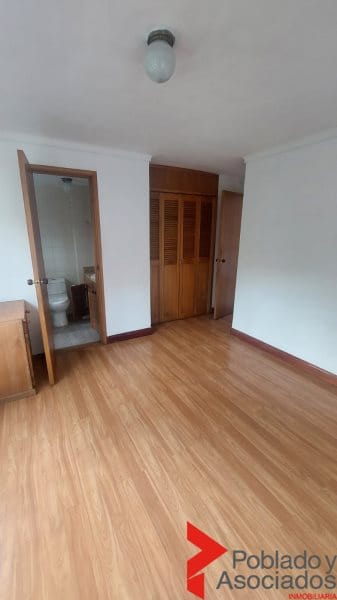 Apartamento de 3 alcobas en arriendo en Los Balsos, Medellín, 200 m² · foto 8 de 24