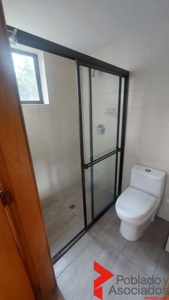 Apartamento de 3 alcobas en arriendo en Los Balsos, Medellín, 200 m² · foto 22 de 24