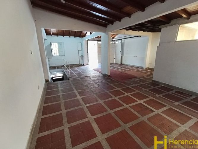 Bodega en arriendo en El Salvador, Medellín, 90 m² · foto 6 de 8