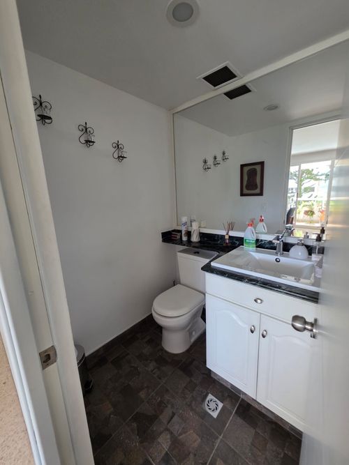 Casa de 3 alcobas en venta en Loma Del Campestre, Medellín, 124 m² · foto 9 de 11