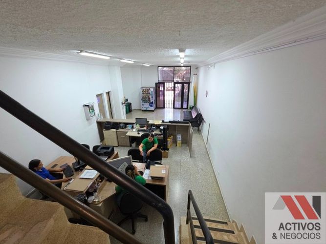 Bodega en venta en La Alpujarra, Medellín, 903 m² · foto 7 de 24