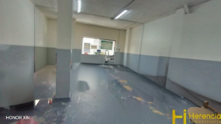 Bodega en arriendo en Trinidad, Medellín, 100 m² · foto 3 de 12