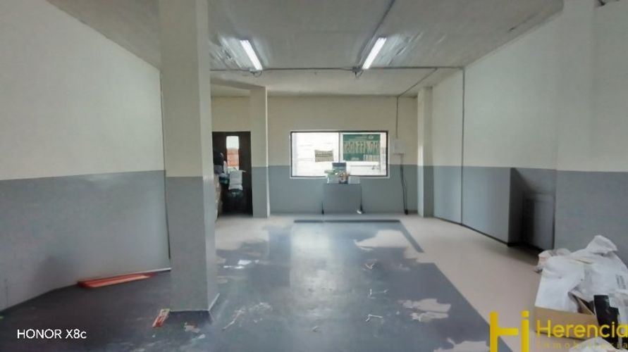 Bodega en arriendo en Trinidad, Medellín, 100 m² · foto 5 de 12