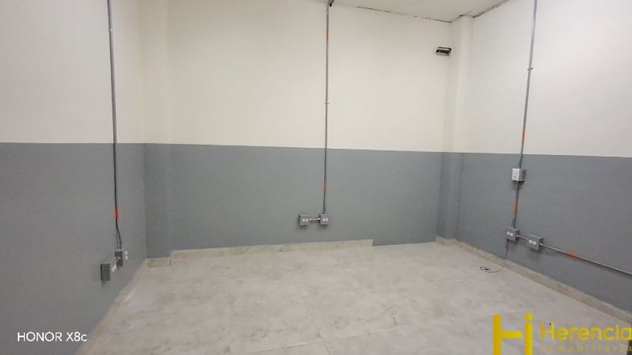 Bodega en arriendo en Trinidad, Medellín, 100 m² · foto 8 de 12