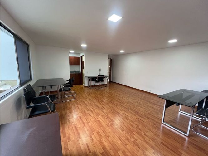 Oficina en arriendo en Las Lomas, Medellín, 54 m² · foto 3 de 16