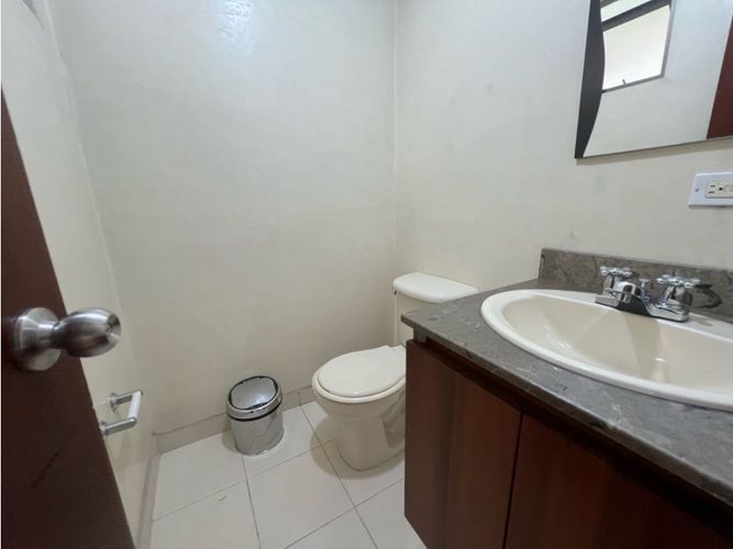 Oficina en arriendo en Las Lomas, Medellín, 54 m² · foto 10 de 16
