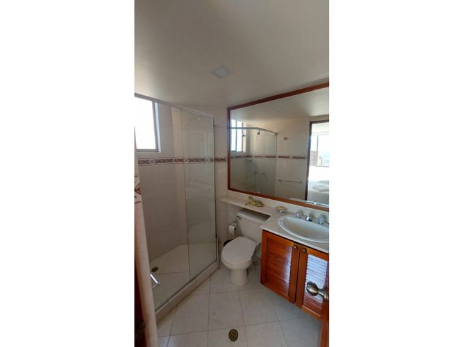 Apartamento de 4 alcobas en arriendo en Los Balsos, Medellín, 160 m² · foto 6 de 8