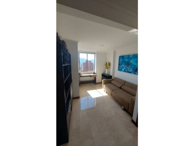 Apartamento de 4 alcobas en arriendo en Los Balsos, Medellín, 160 m² · foto 8 de 8