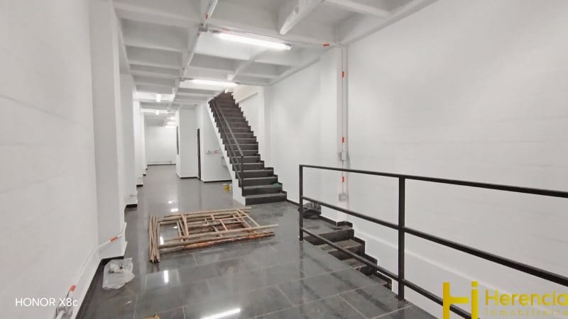 Bodega en arriendo en Laureles, Medellín, 282 m² · foto 14 de 24