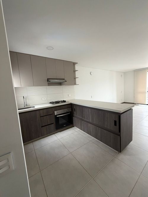 Apartamento de 2 alcobas en venta en Parque Natura, Jamundí, 76 m² · foto 2 de 13
