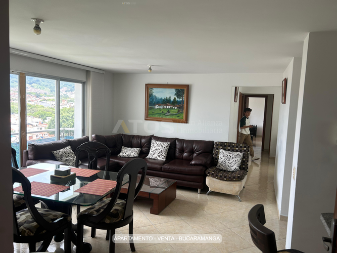 Apartamento de 3 alcobas en venta en Colorados, Bucaramanga, 87 m² · foto 4 de 17