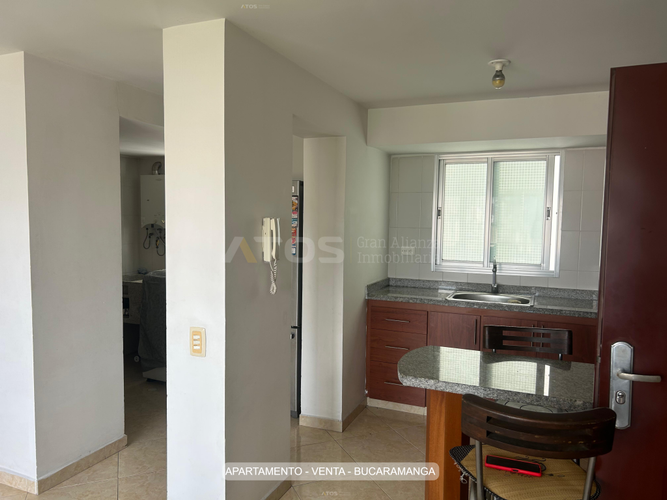 Apartamento de 3 alcobas en venta en Colorados, Bucaramanga, 87 m² · foto 5 de 17