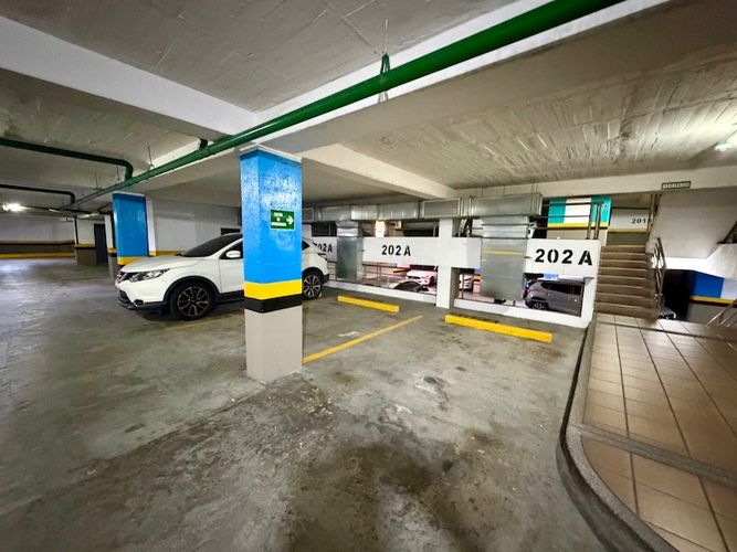 Apartamento de 4 alcobas en venta en Cabecera Del Llano, Bucaramanga, 128 m² · foto 2 de 24