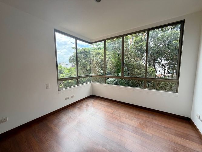 Apartamento de 4 alcobas en venta en Cabecera Del Llano, Bucaramanga, 128 m² · foto 13 de 24