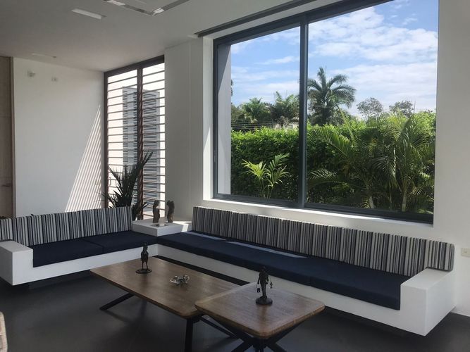Casa de 6 alcobas en venta en Girardot, Girardot, 785 m² · foto 2 de 24