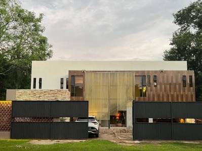 EN VENTA -CASA DE AUTOR DE ESTILO CONTEMPORÁNEO-SAN BERNARDINO , barrio Jardin — foto 2