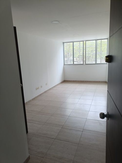 Edificio en venta en Nueva Tequendama, Cali, 600 m² · foto 13 de 20