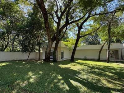 CASA EN VENTA EN SAN BERNARDINO – 5 DORMITORIOS — foto 2
