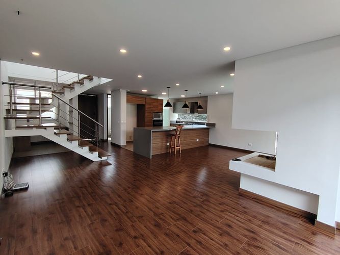 Casa de 3 alcobas en venta en Vda Canelon, Cajicá, 229 m² · foto 5 de 24