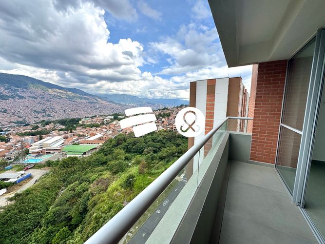 Apartamento de 2 alcobas en venta en Potrerito, Bello, 58 m² · foto 4 de 21