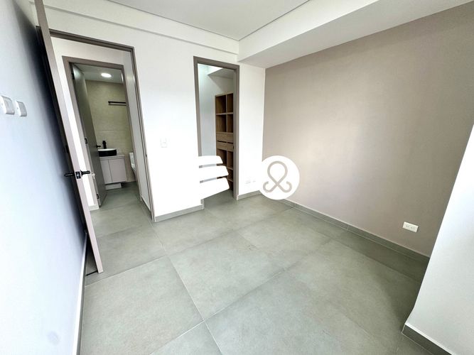 Apartamento de 2 alcobas en venta en Potrerito, Bello, 58 m² · foto 5 de 21