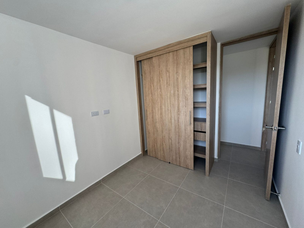 Apartamento en arriendo en Llano Grande, Rionegro · foto 4 de 7