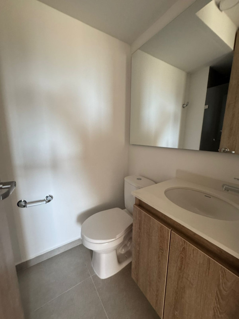 Apartamento en arriendo en Llano Grande, Rionegro · foto 7 de 7