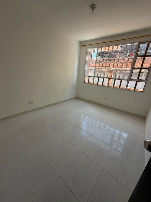Casa de 4 alcobas en venta en Nuevo Corinto Reservado, Bogotá, 110 m² · foto 4 de 12