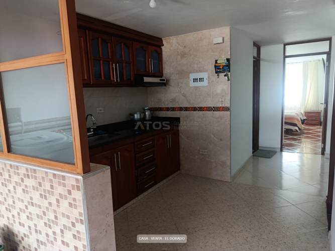 Casa de 11 alcobas en venta en El Dorado, Tunja, 288 m² · foto 3 de 22